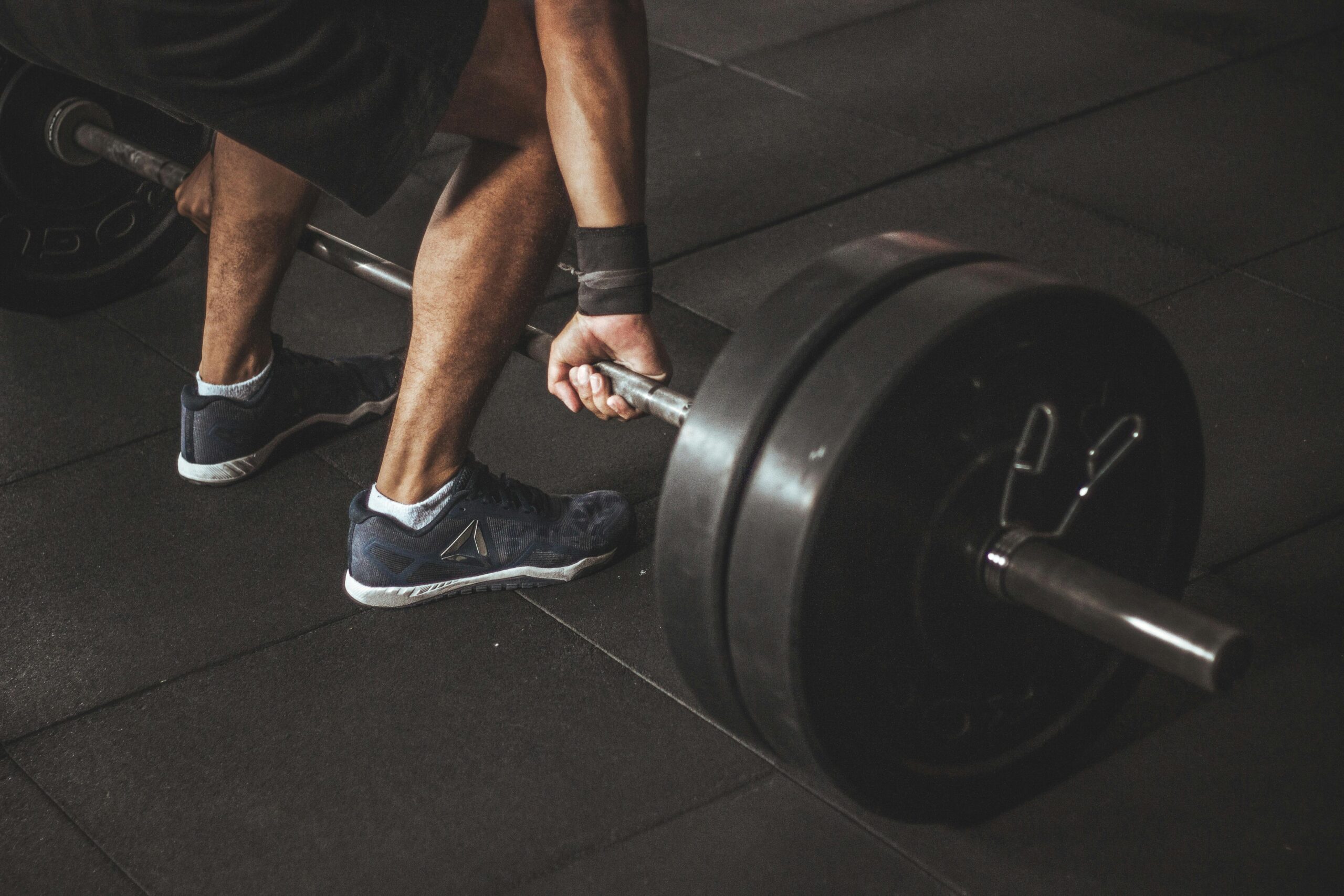 Trening siłowy i cardio – recepta na dobrą formę w klubie fitness